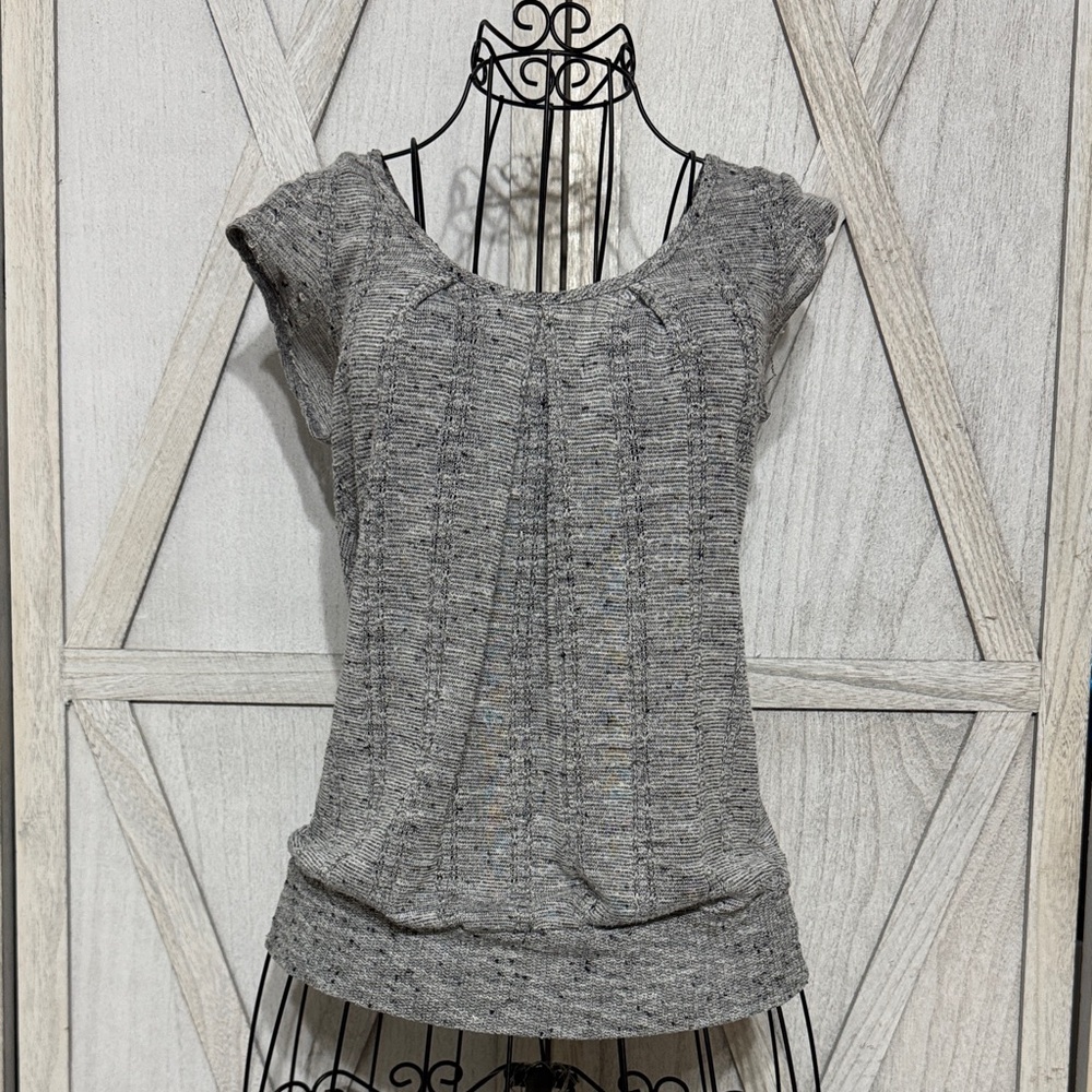 Chic Heather Gray Women's Blouse